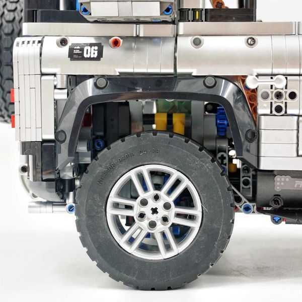 5575 деталей | Land Rover Defender | Конструктор Technic | LERU 10720 | Сумісний з лего | Lego Ленд Ровер Позашляховик 10720 фото