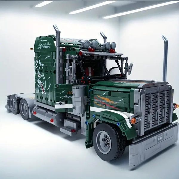 Конструктор JieStar JJ9069 Technic Truck Peterbilt 2105 деталей, сумісний з лего, у коробці. Технік Сканія. Вантажівка 9069 фото