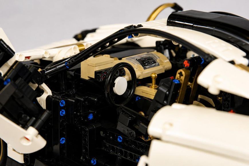 3428 деталей | PAGANI Huayra R | Конструктор Technic | 10252 KBOX | Сумісний з лего | Lego 10252 фото